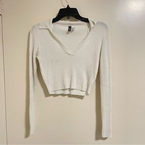Divided by H&M Women’s White Knit Collared Long Sleeve Crop Top Size S (Used)